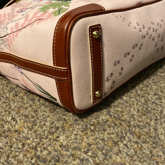 Bambi Dooney and Bourke - Picture 7 of 12